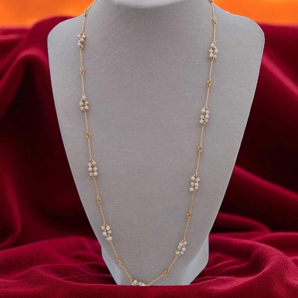 Vintage Avon Gold Tone Necklace with Faux Pearl Clusters